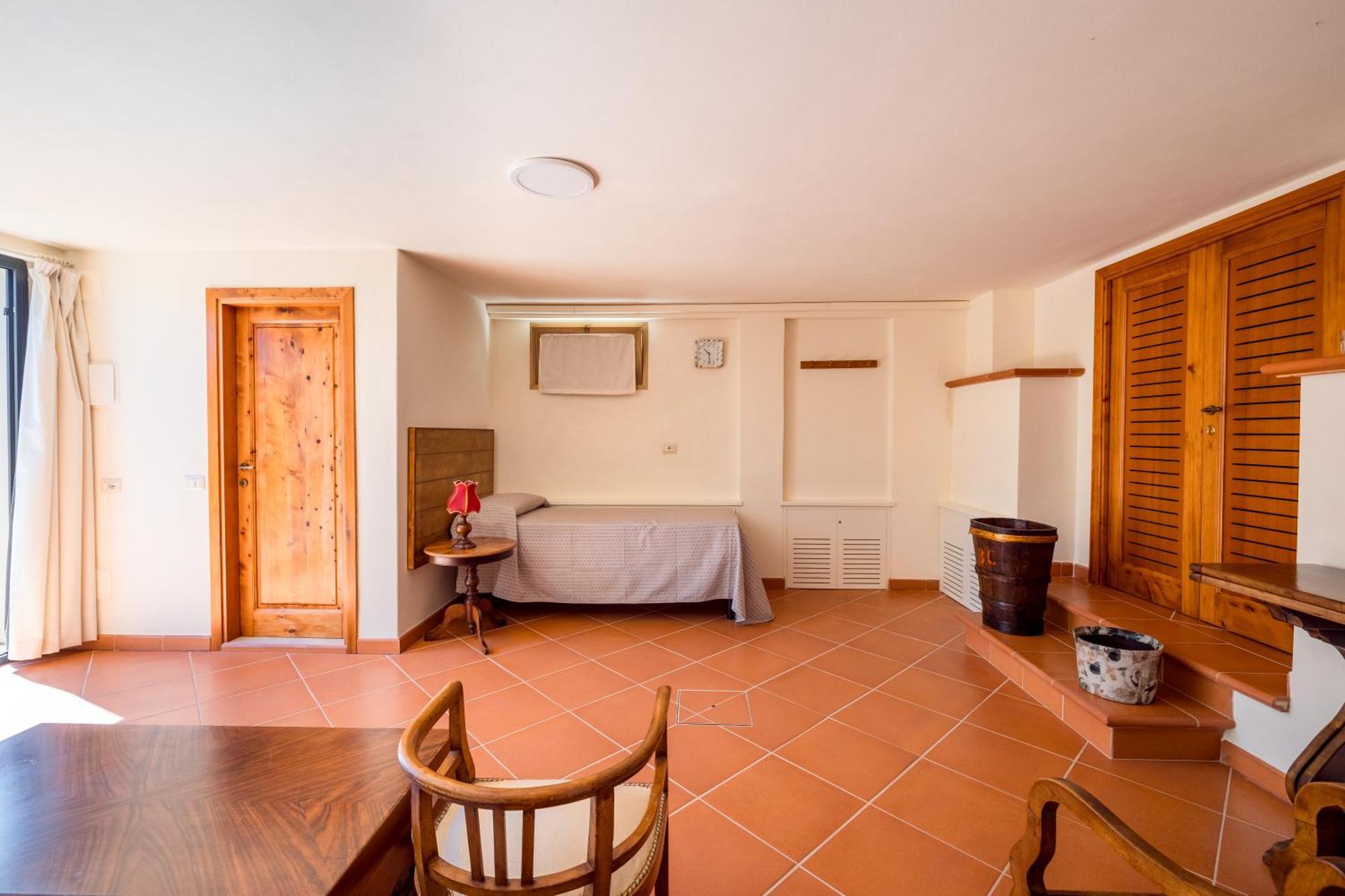 La Catena Apartment With Pool Ulignano Bagian luar foto